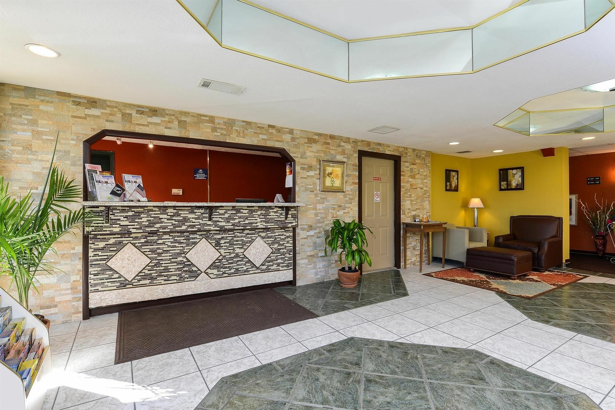 Travel Inn Winter Haven Exterior photo